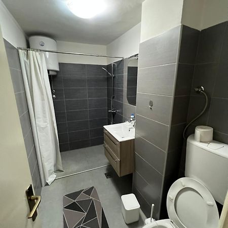 Friendly Home 2 ทูซลา ภายนอก รูปภาพ